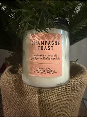 Bath & Body Works Champagne Toast Candle - Pink Label